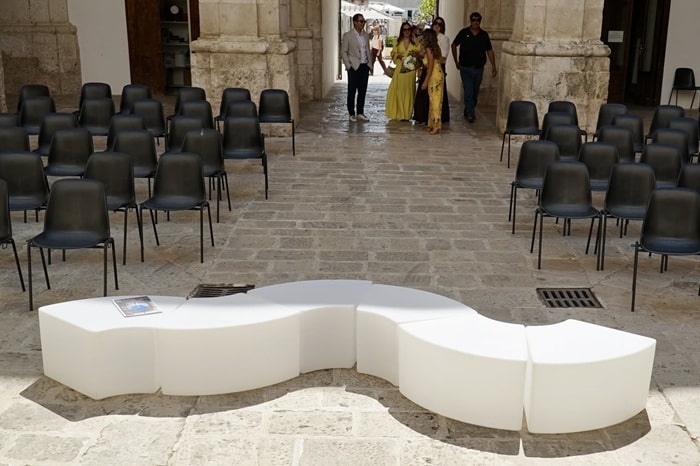 arredi modulari modum di telcom pouf onda